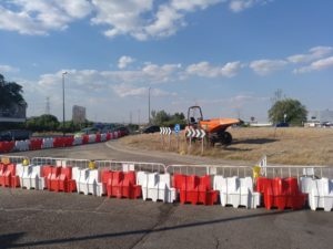 Obras en la rotonda de acceso a Pinto desde la A-4.