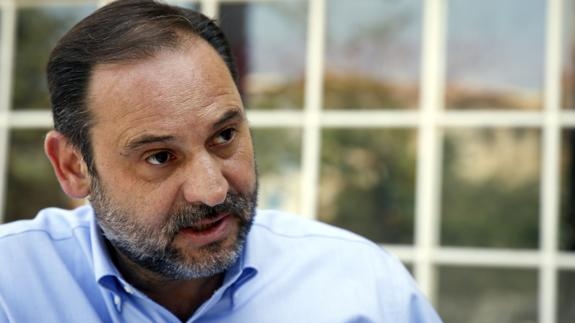 El ministro de Fomento, José Luis Ábalos.