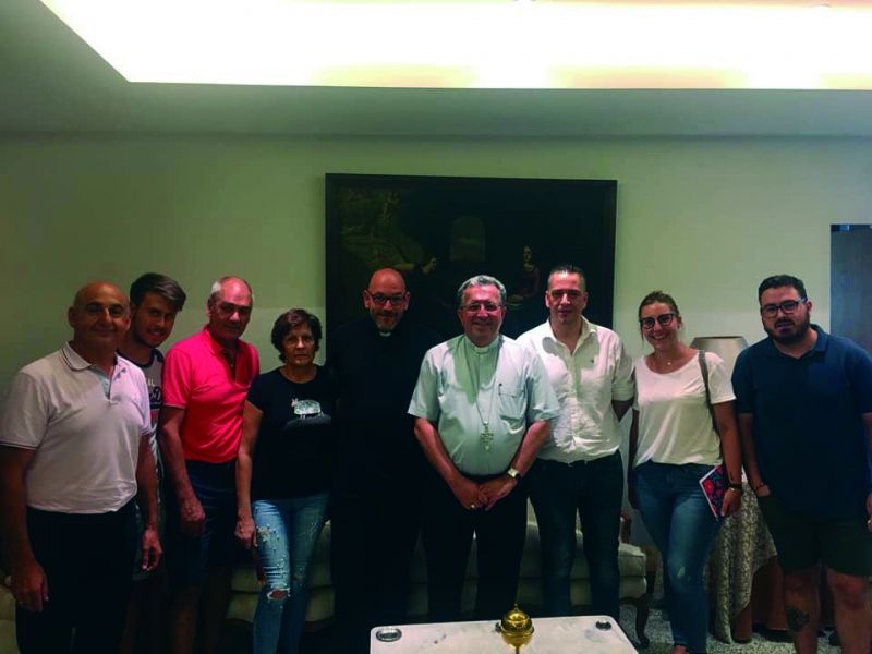 Hermanos con el obispo Ginés en agosto de 2018.