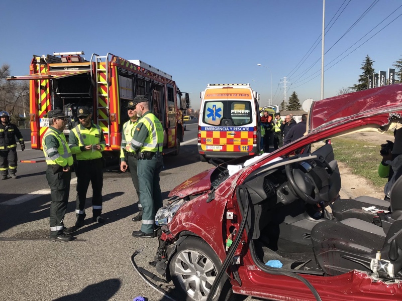 Accidente entre dos vehículos en el km 18 de la A-4.