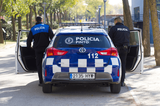 Vehículo de la Policía Local de Pinto.
