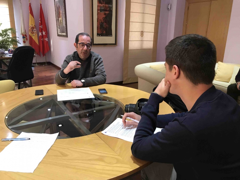 Rafael Sánchez, entrevistado por el equipo de Zigzag.